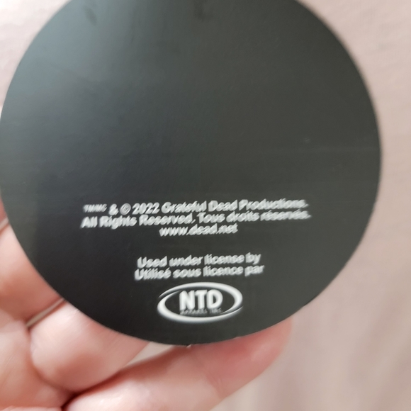 NWT Grateful Dead Pink Skull and Roses Crop Top Shirt Sz Medium - Picture 7 of 7